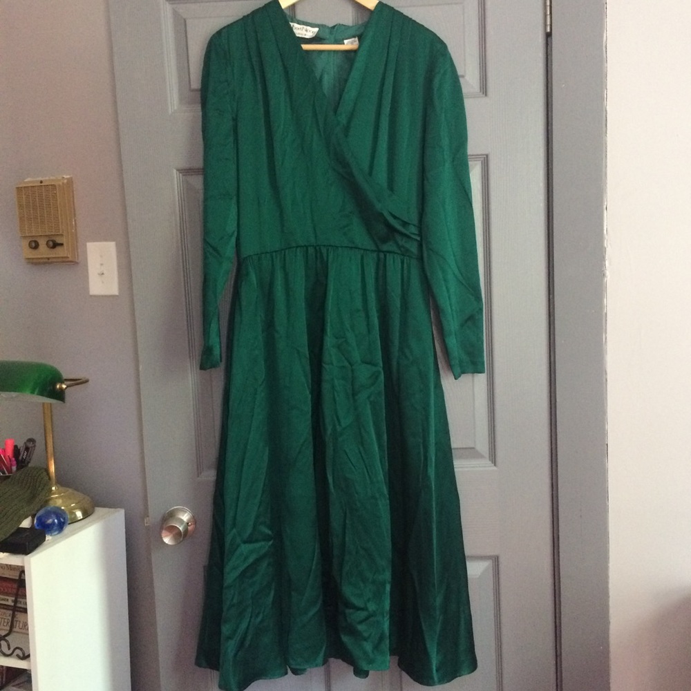 Vintage Emerald 100% Silk Dress